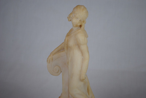 Figura Escultura De Marmolina Fisonomia Dama