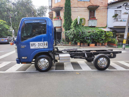 Imagen 2 de 20 de Chevrolet Nhr 2018 Full