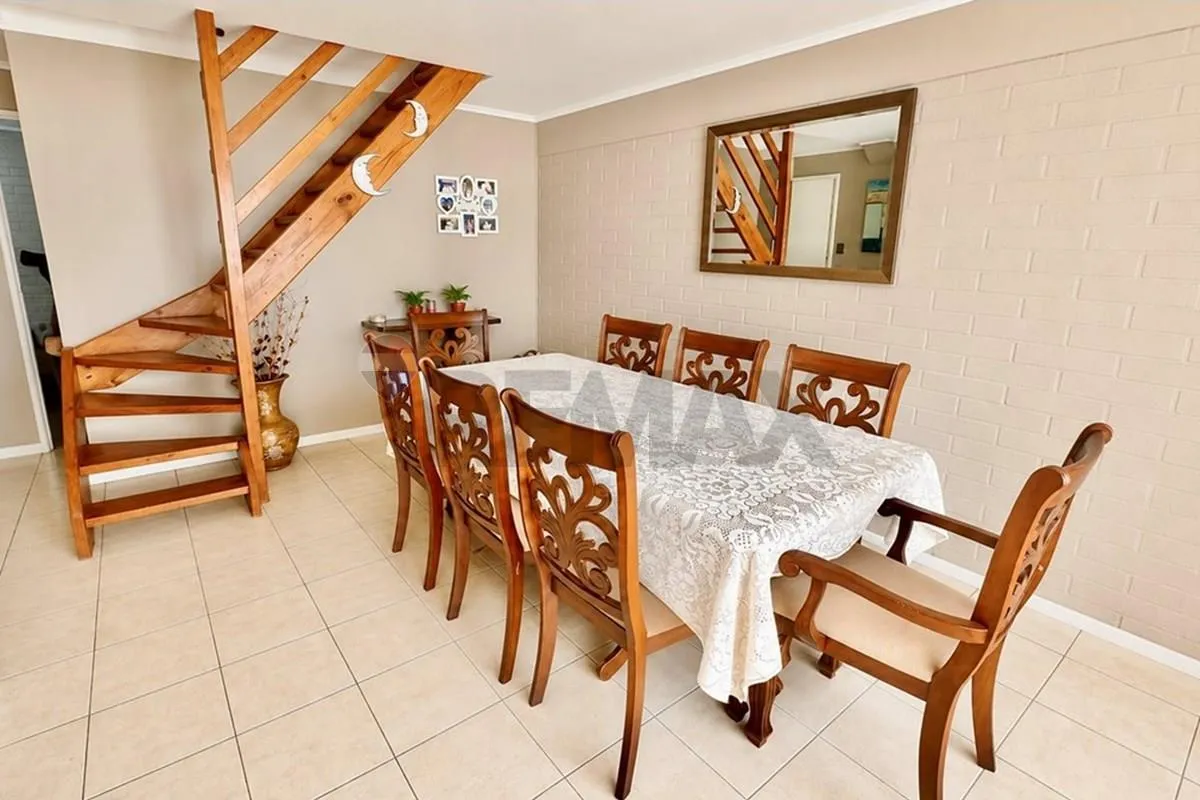 Imagen 3 de 27 de Venta Casa Pasaje 4d+ 2b