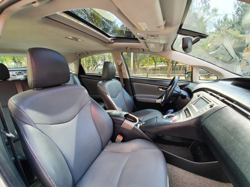 Imagen 10 de 15 de Toyota Prius 2015 Premium Qc Piel Factura De Agencia!!