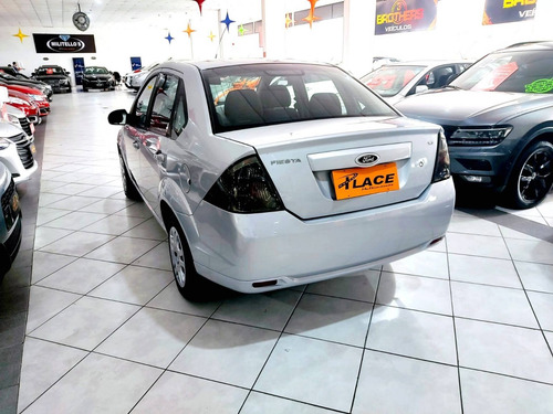 Imagem 4 de 13 de Ford Fiesta 1.6 Rocam Sedan 8v Flex 4p Manual