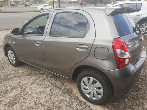 Toyota Etios 1.3 X 16v Flex 4p Manual
