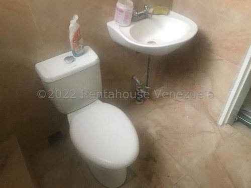 Imagen 10 de 12 de Local Comercial En Alquiler Prado Humboldt Mls #22-19796 Sonia León 0412-710.58.02