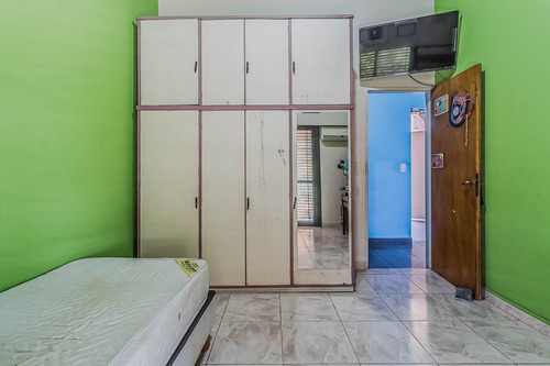 Encantadora Casa De 5 Ambientes Con Amplios Espacios Y Excelente Ubicación