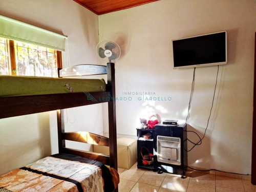Imagen 12 de 21 de Colonia Del Sacramento- Casa De 2 Dormitorio Con Buen Parque