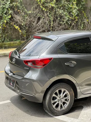 Mazda 2 1.5 Touring Mt