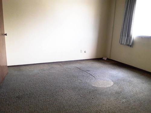 Imagen 5 de 9 de Alquiler - Oficina En Centro Con 320m2 - 18 Y Michelini