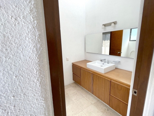 Imagen 21 de 30 de Increíble Casa En Venta En Valle De Bravo