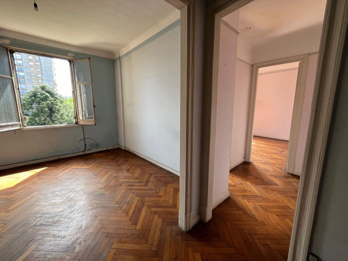 Venta Caballito Departamento 4 Ambientes Frente