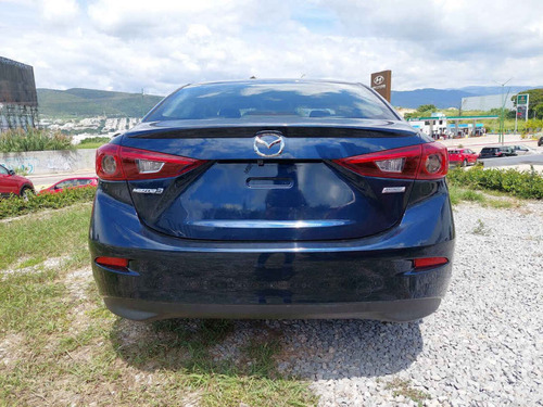 Imagen 4 de 15 de Mazda 3 2018 4p Sedán S Grand Touring L4/2.5 Aut