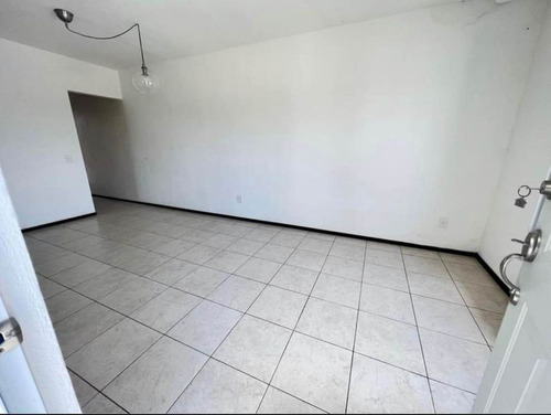 Imagen 5 de 12 de Casa En Renta En Fracc. Bosques Del Sayab Berriozabal