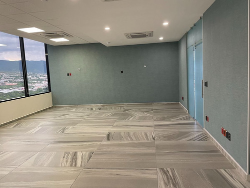 Imagen 10 de 27 de Oficinas Corporativas Nuevas Y Modernas