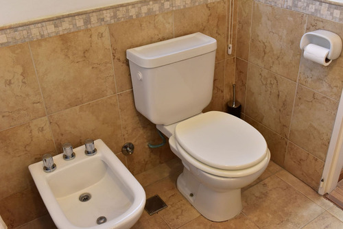 Casa Soñada.2 Plantas.3dorm.escrit.parque.pileta.