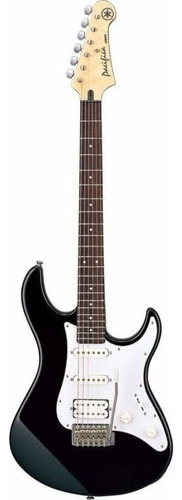 Guitarra eléctrica Yamaha PAC012/100 Series 012 stratocaster de caoba 2023 black brillante con diapasón de palo de rosa
