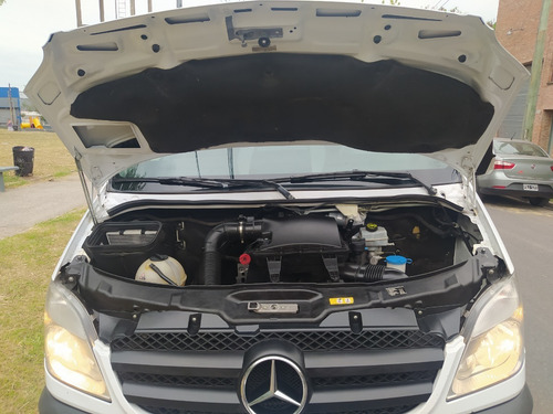Mercedes Benz Sprinter 411 Furgon V2