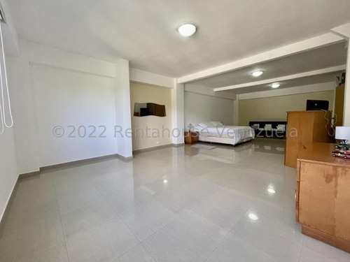 Imagen 16 de 30 de Mls #22-28102 Hermoso Y Moderno Penthouse Duplex Con Increíble Vista, Es Un Piso Completo. Afm