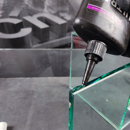 Ultracure® 720, Adhesivo Epoxico Uv De Alta Viscosidad