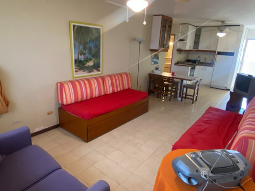 Imagen 13 de 16 de Apartamento En Alquiler Playa Grande . Mls #23-11527. Yolanda Goncalves