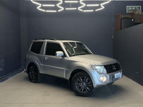 Mitsubishi Pajero Full 3.8 V6 250cv 3p Aut.