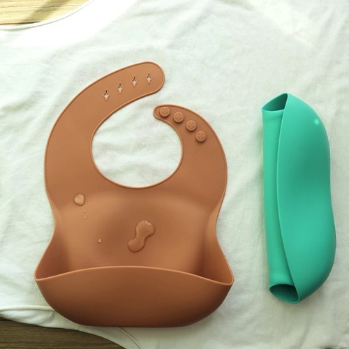 Imagen 5 de 7 de Babero De Silicona Para Comer Con Bolsillo Bebé Premium 3m+