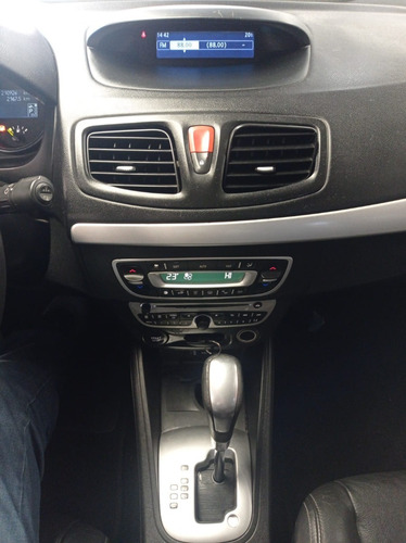 Imagem 9 de 11 de Fluence Sedan Dinamique 2.0 Flex Automatico 2011 /2011 Cinza