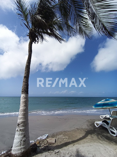 Exclusivo Pent-house En El Yaque: Paraíso Vista Al Mar - Isla De Margarita Cod: 1182