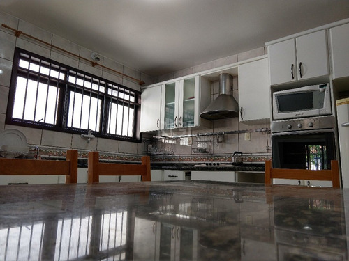 Casa Em Partenon Com 5 Dormitórios - Lu430140