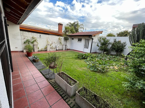Imagen 23 de 26 de Casa En Venta En Excelente Estado En Burzaco