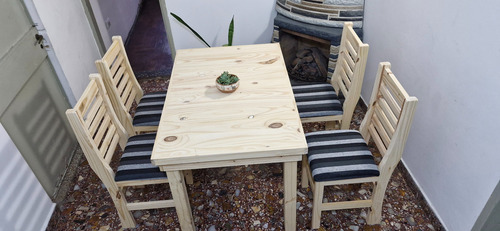Mesa Comedor 1,20 Metro X 80cm + 4 Sillas Tapizadas Sin Pintar Sin Pintar
