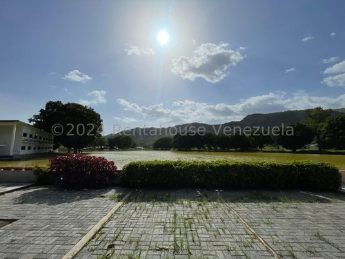 Gran Fondo De Comercio En Venta Ubicado En El Circulo Militar Las Delicias Db 24-28841