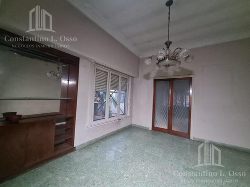 Imagen 7 de 30 de Amplia Casa En Venta En Banfield Este C/ Cochera