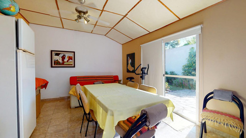 Casa En Venta En Gonnet