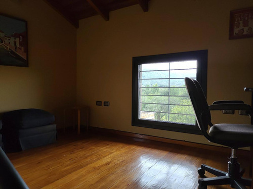 Casa En Venta En Playas De Oro Villa Carlos Paz , Escritura , Apto Crédito Hipotecario