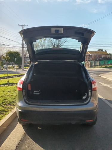 Imagen 11 de 14 de Nissan Qashqai 2.0 Sense 2015