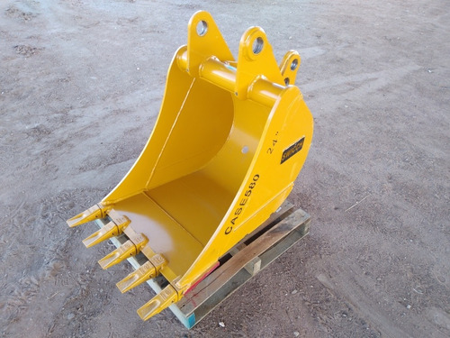 Bote Cucharon Para Retroexcavadora Case 580n