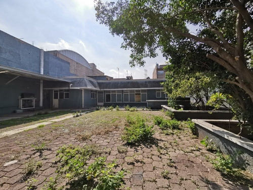 Edificio De 1,036m2 / Uso De Suelo Mixto