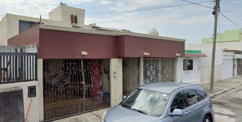 Casa En Venta, Frac. Floresta, Veracruz, Veracruz. 4 Recamaras, 3 Baños, 2 Estacionamientos. ¡¡¡ Remate Bancario !!! -jmjc9