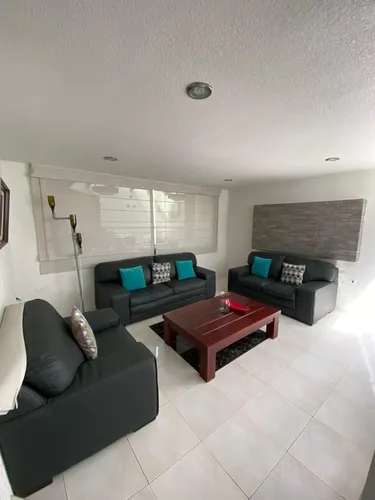 Bonita Y Espaciosa Casa En Venta
