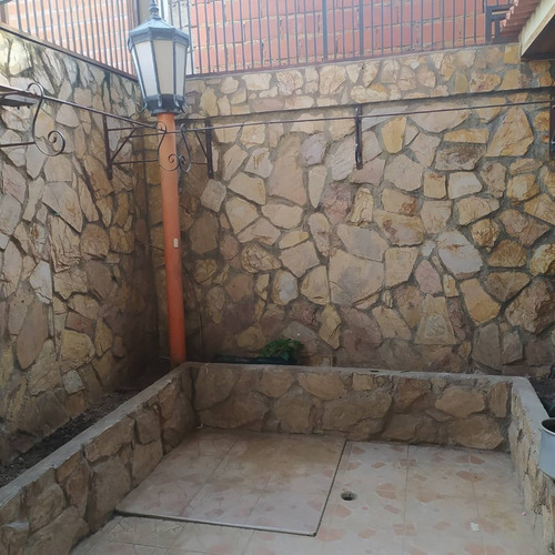 Imagen 9 de 9 de Townhouse En Venta Urb. Nueva Casarapa, Conjunto Residencial Los Aleros