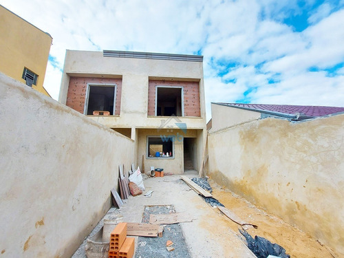 Oportunidade Lindo Sobrado À Venda, Com 02 Quartos, Em Rua Tranquila No Bairro Novo B, No Sitio Cercado. - Ca01142 - 68897332