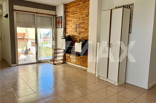 Dpto 2 Dorm. + Cochera Centro Nqn En Venta!