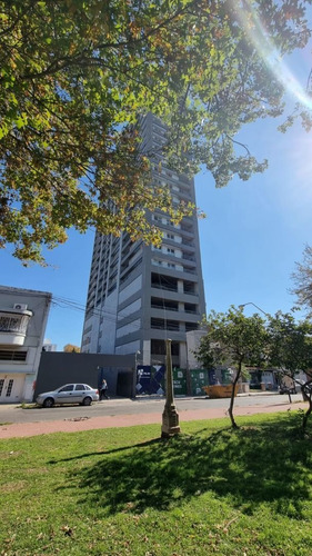 Imagen 3 de 4 de Cochera En Venta En Sur