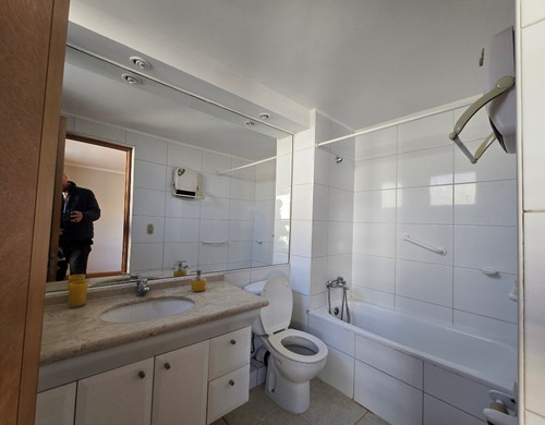 Departamento En Arriendo De Un Dormitorio Las Condes Rm