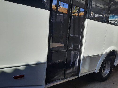 Microbus Ram 4000 Modelo 2024 27 Pasajeros