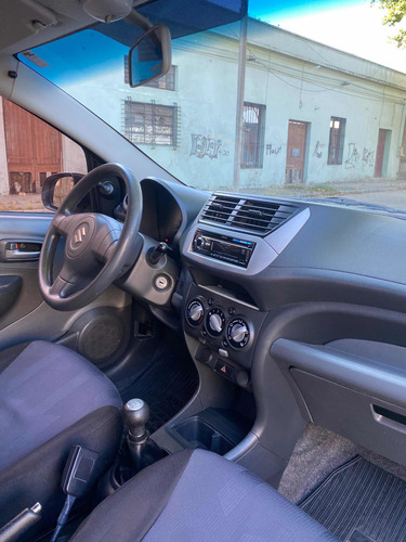 Imagen 9 de 12 de Suzuki Celerio 2014 1.0 Ga 5p