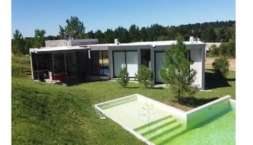 Imagen 5 de 12 de Costa Esmeralda - Casa En Venta En Barrio Ecuestre