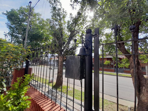Imagen 8 de 30 de Casa - Alto Alberdi