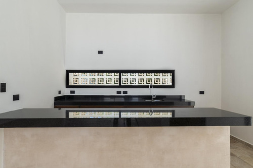 Venta De Casa Residencial En Temozón, Mérida