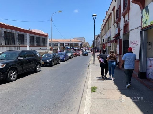 Imagen 11 de 16 de Casa En Venta De 7 Dorm. En La Serena