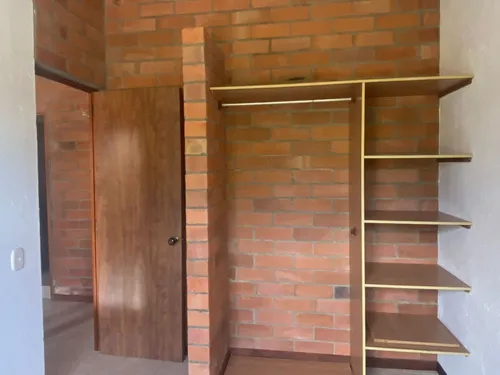 Casa En Venta En Jardines De La Católica. Cod V11893